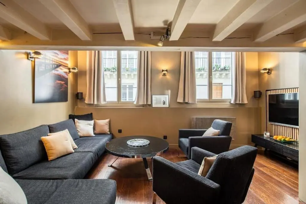 Paris 1Er - Magnifique Duplex Apartment