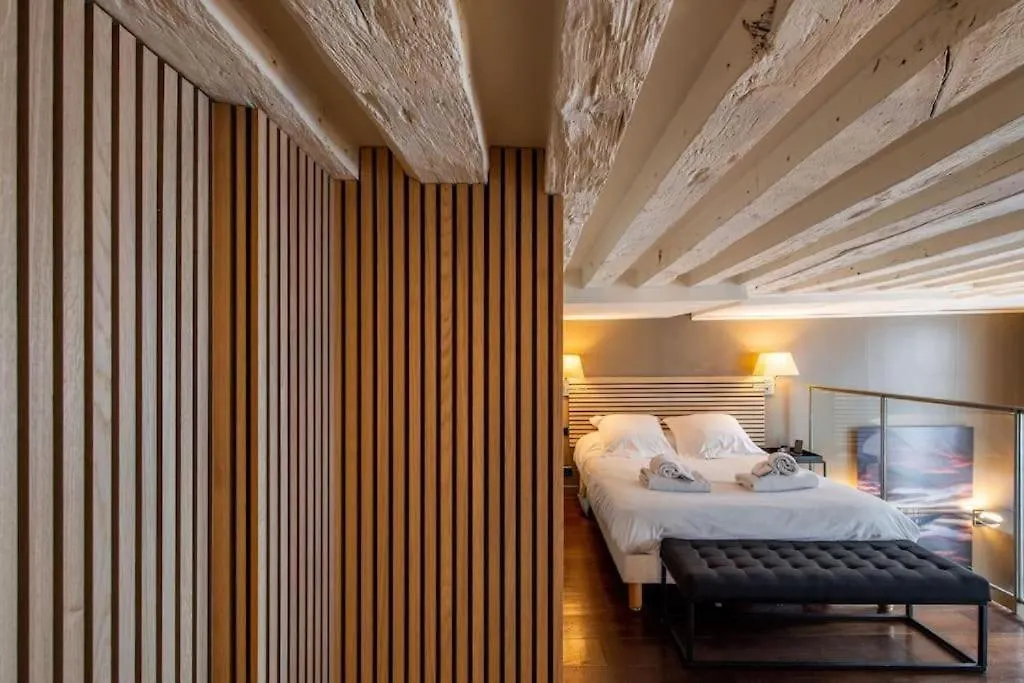 Paris 1Er - Magnifique Duplex Apartment