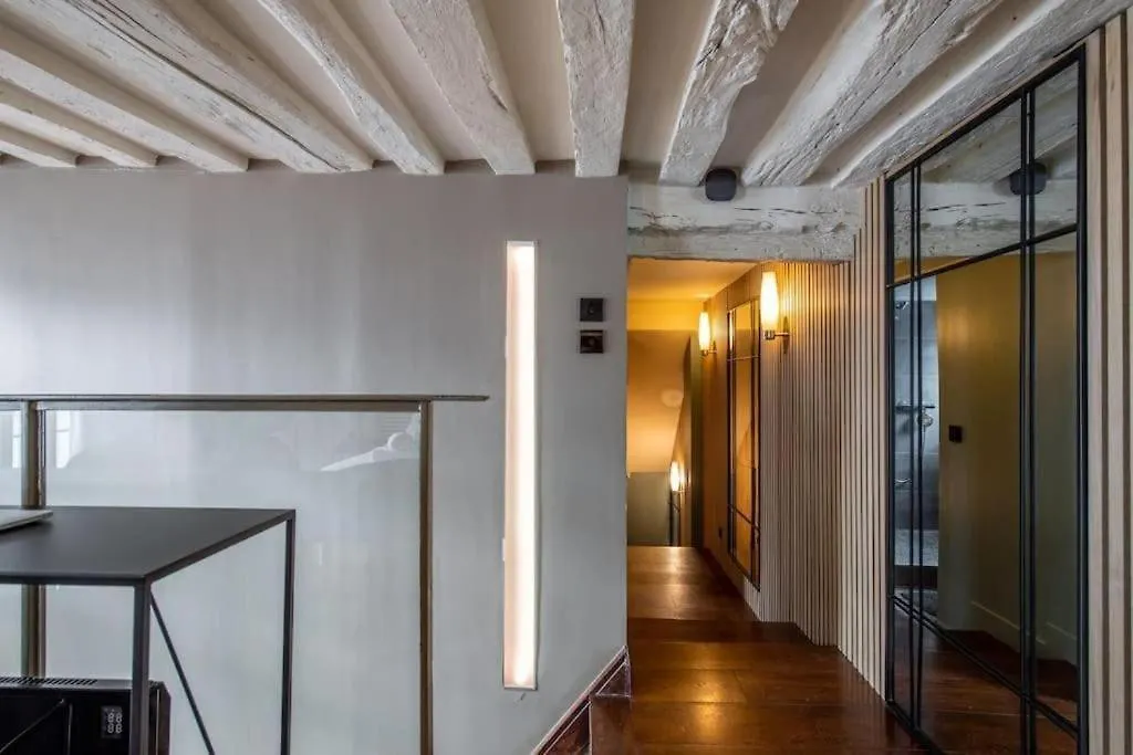 Paris 1Er - Magnifique Duplex Daire